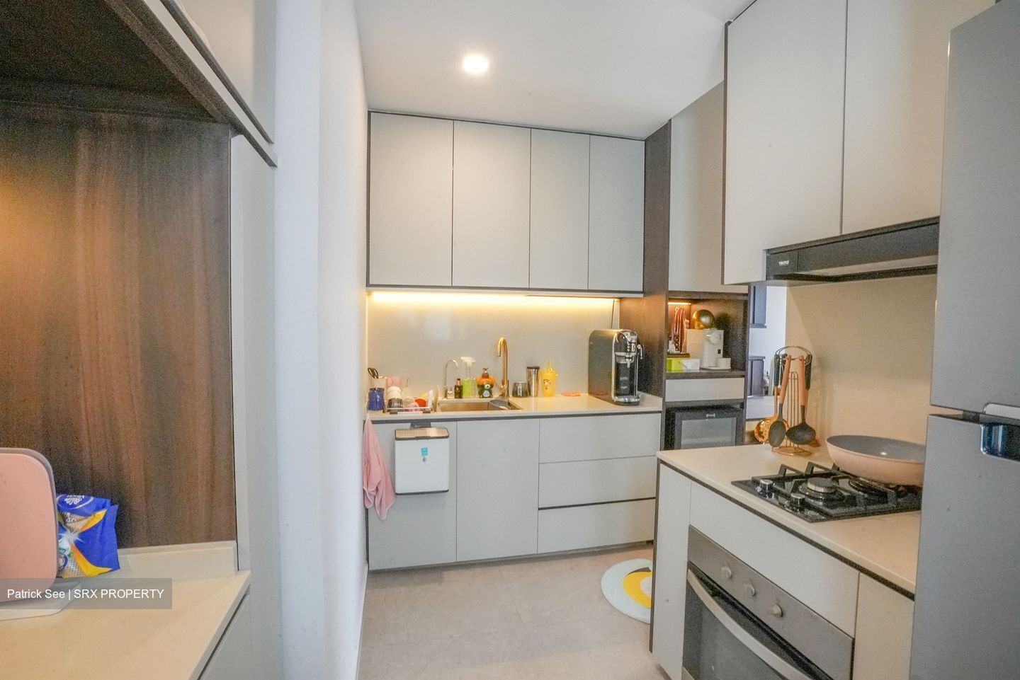 The Palette (D18), Condominium #632030161